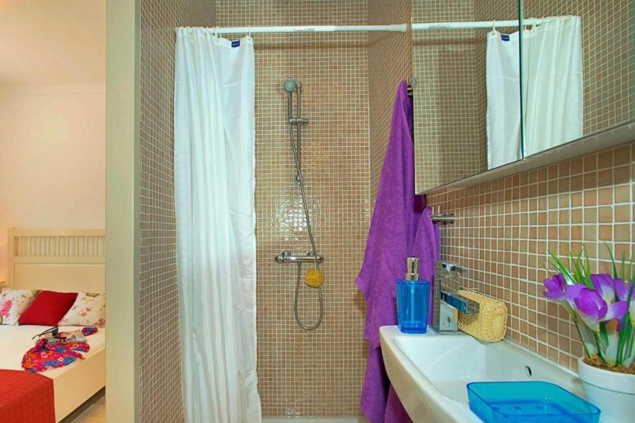 Blau Apartment *